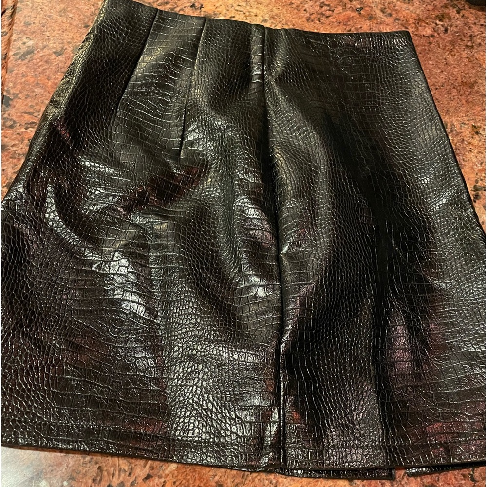 Topshop XS Size 2 Croc Print Faux Leather Mini Skirt